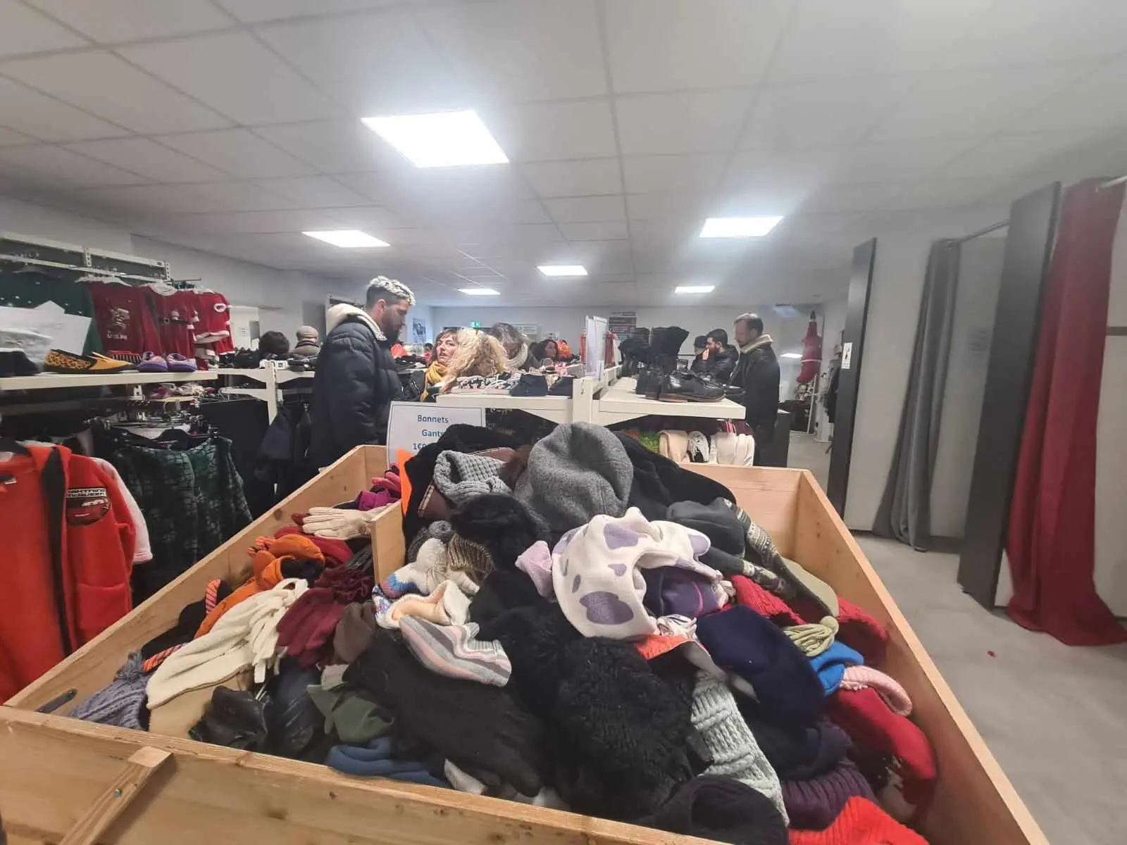 Boutiques solidaires Emmaus-Vertex : une 3e vitrine ariègeoise inaugurée