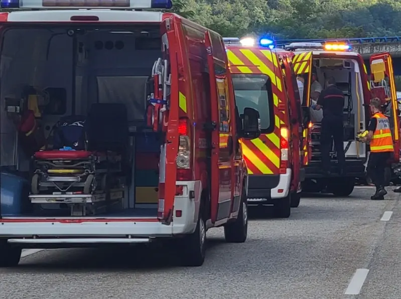 Ariège. Un jeune homme en trottinette électrique percuté par un bus grièvement blessé