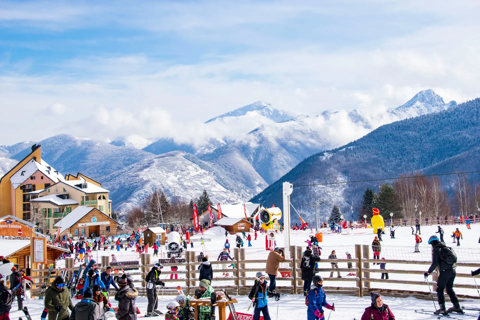 Ouverture de la station d’Ax 3 domaines ce week-end, suivie de Guzet et des Monts d’Olmes