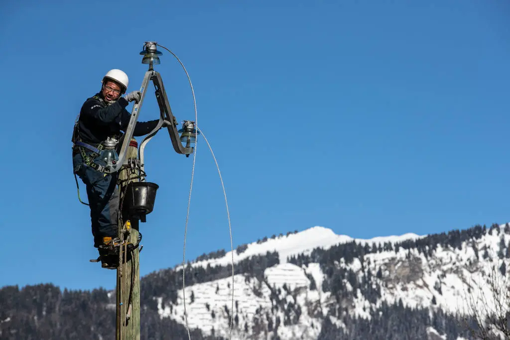 Aude. Des foyers privés d’électricité depuis hier soir, les équipes d’ENEDIS sont sur le terrain