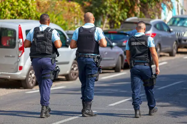 Un homme armé retranché chez lui à Mazères interpellé par les forces de l’ordre
