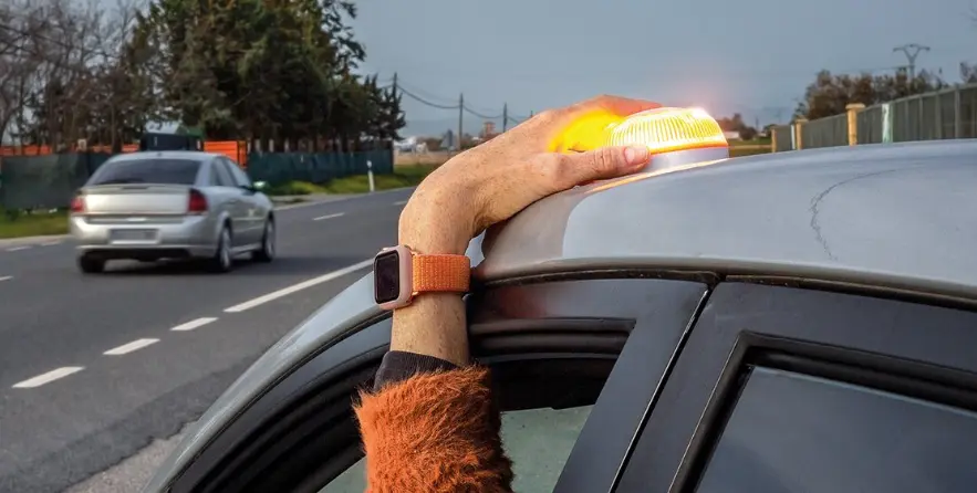 Oubliez les triangles de signalisation : un nouvel équipement sera bientôt obligatoire en Espagne