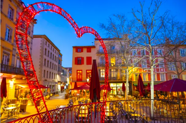 Aude et Ariège deux idées insolites pour la Saint-Valentin