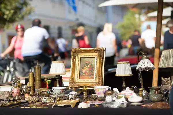 Pamiers. Retour de la brocante tous les dimanches sur la place de la République