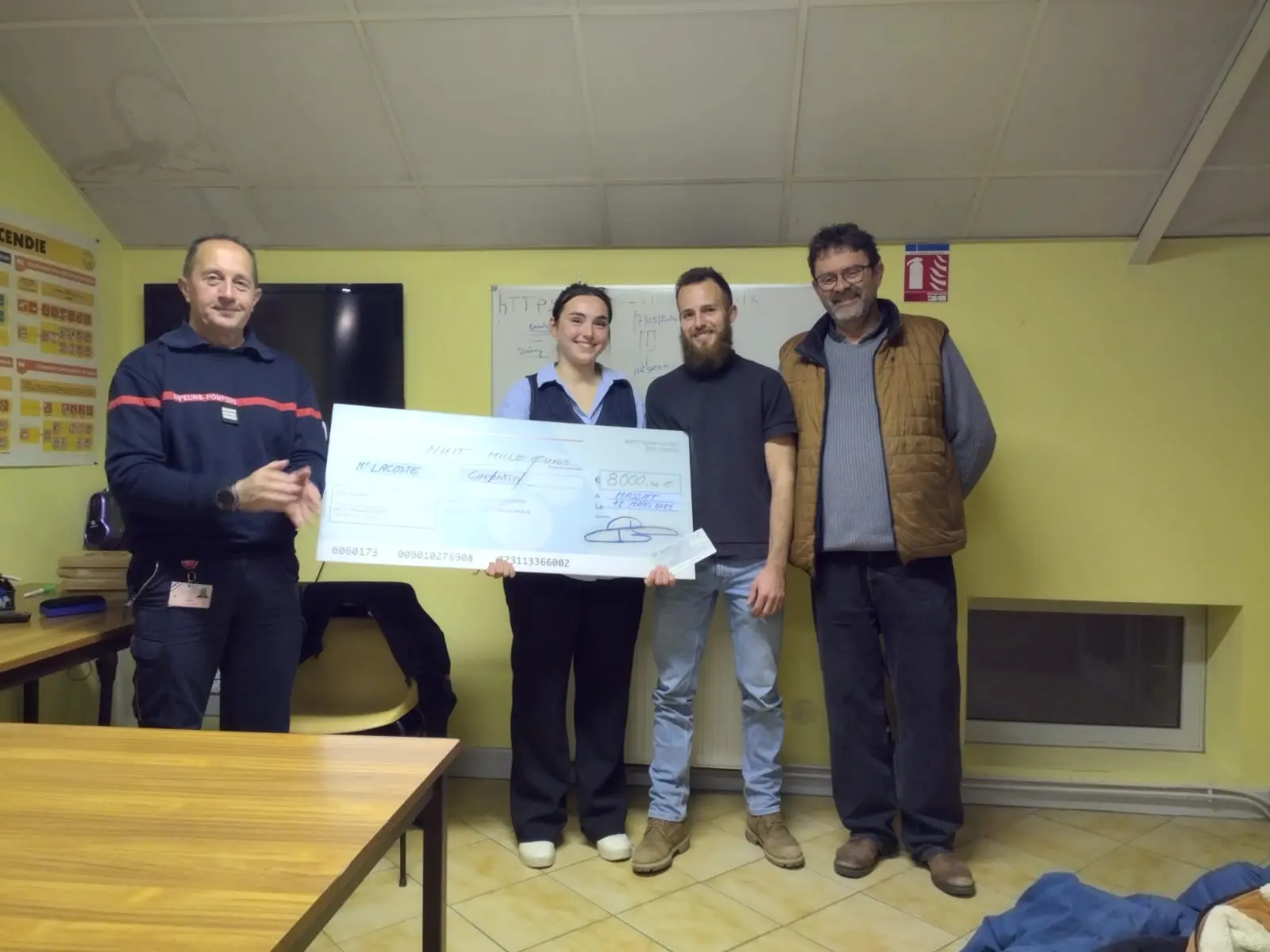 Sa maison part en fumée, la grande famille des pompiers se mobilise et récolte 9000€