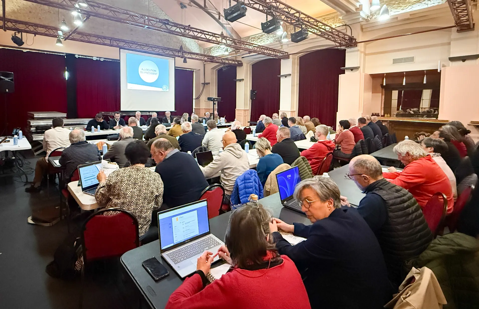 486423060_648823561333181_2088395216381895301_n Conseil communautaire en haute-Ariège : « Des ponctions de l’État estimées à 852 000€ sur le budget »