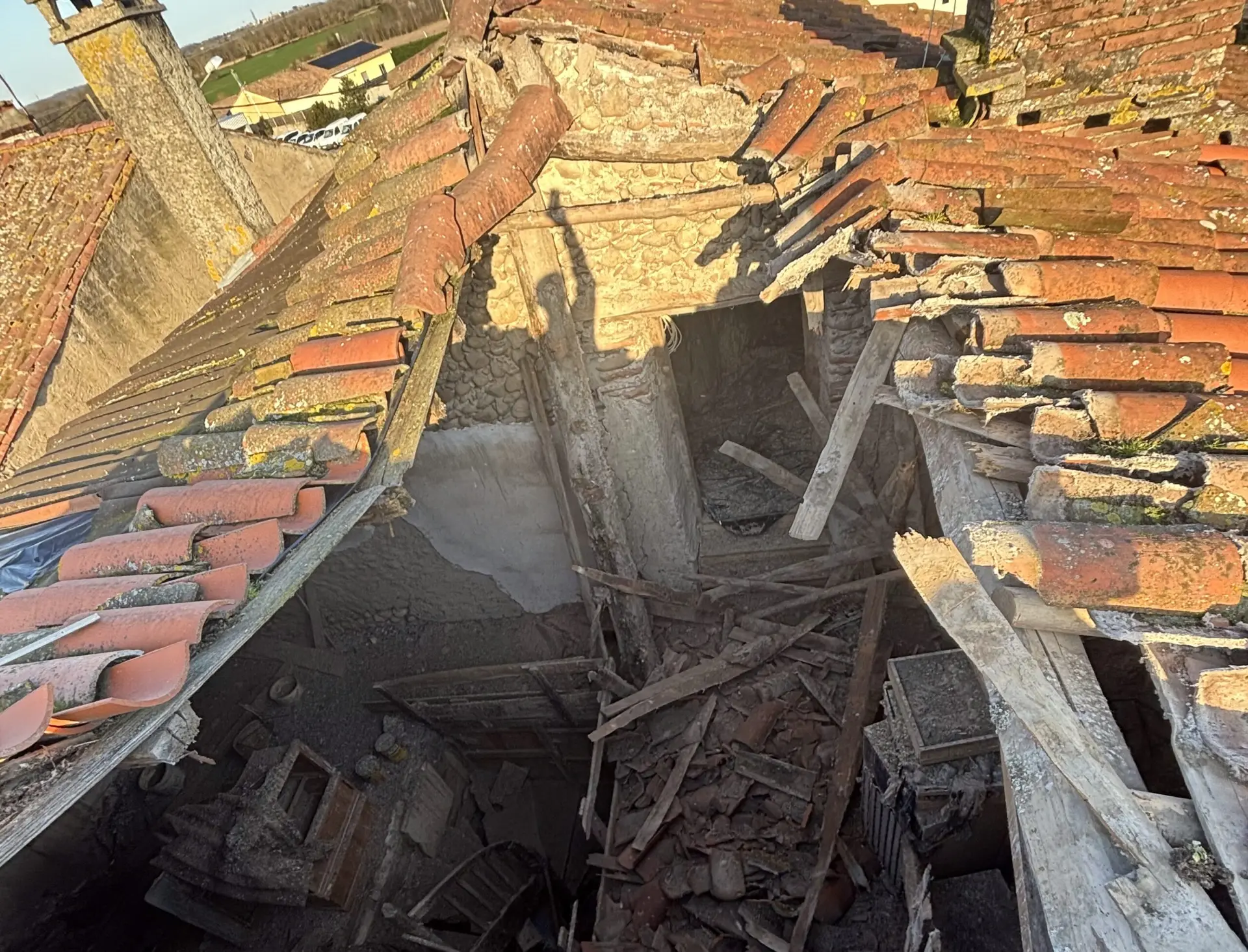 Effondrement d’une toiture à Bonnac : 18 pompiers mobilisés