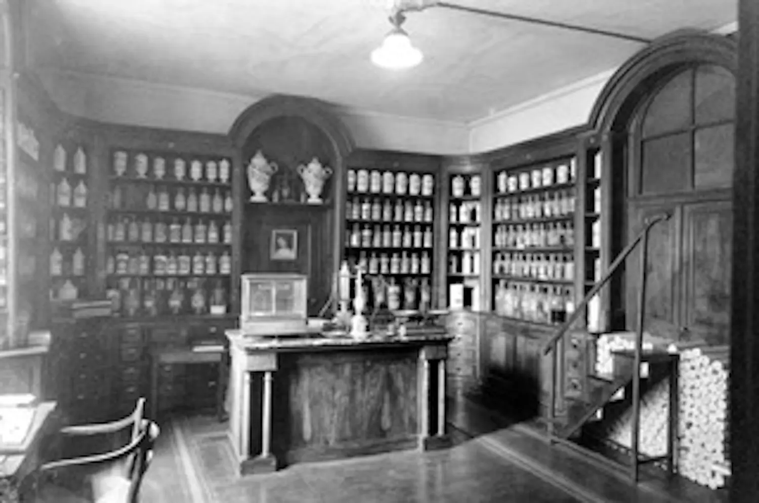 Image 24-03-2025 à 16.28 Pamiers. Une pharmacie historique et classée sera exposée dès juin 2025 au Carmel