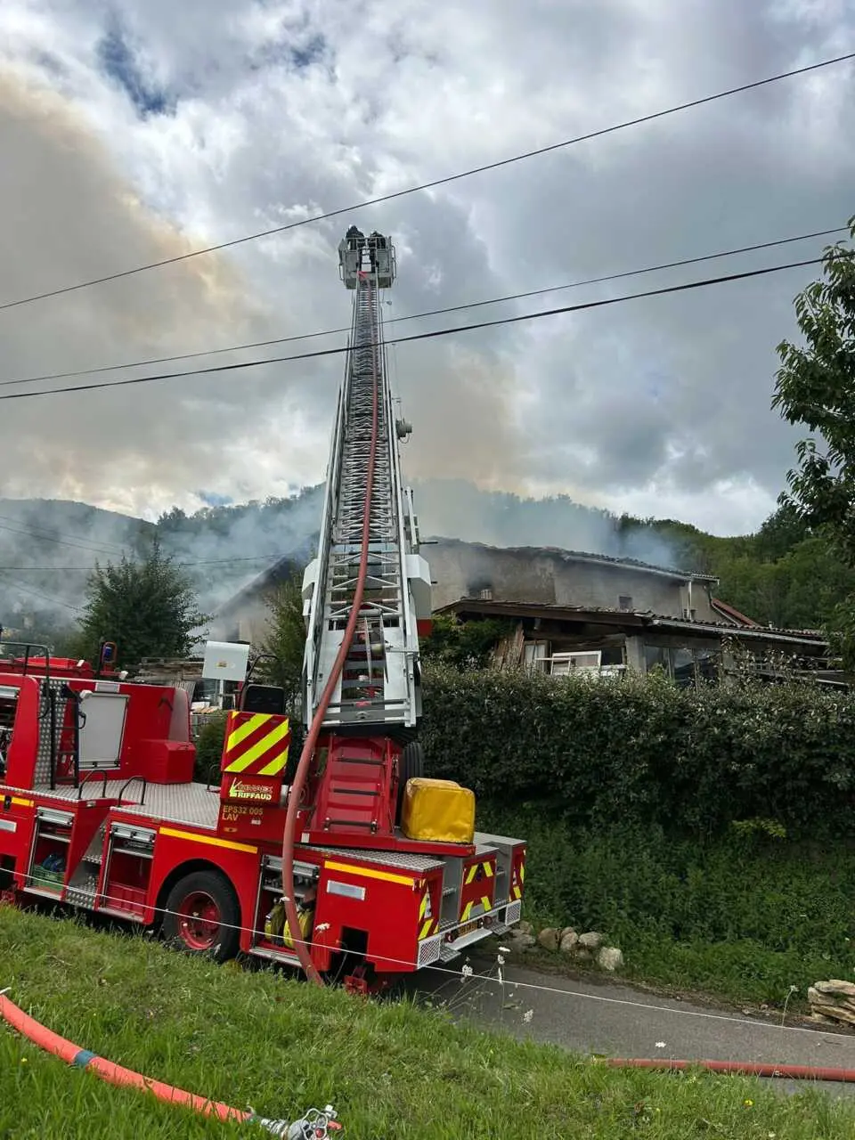 Incendie à Benaix : un habitant évacué, 25 pompiers mobilisés