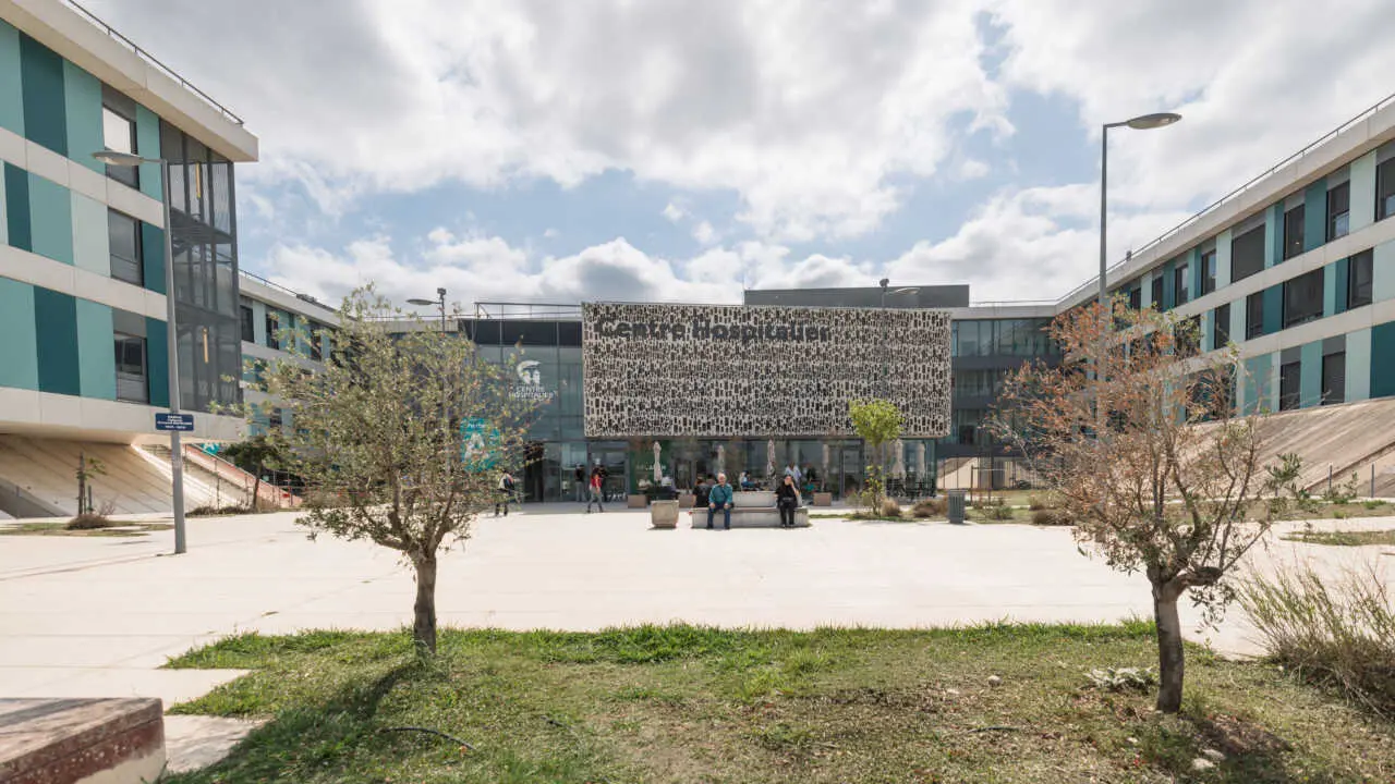 Le Centre Hospitalier de Carcassonne se transforme en Hôpital rose ce jeudi 16 octobre Le Centre Hospitalier de Carcassonne se transforme en Hôpital rose ce jeudi 16 octobre