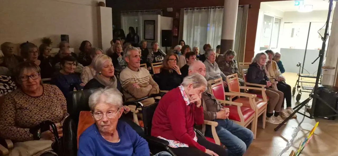 Ça joue à l’Ehpad Gaston de Foix ! Le théâtre s’invite chez les résidents