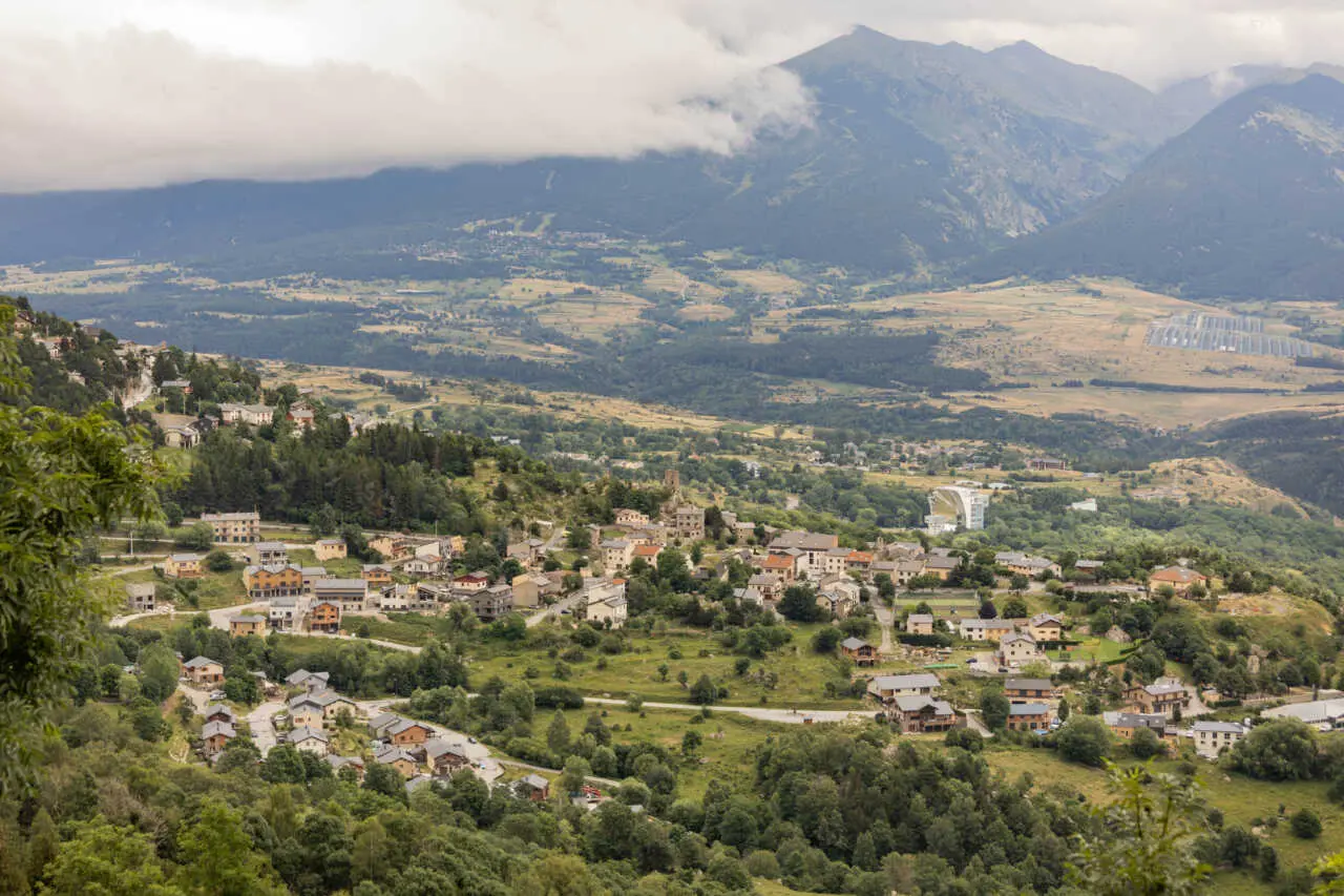 Font-Romeu : Patrimoine, sport et innovation au cœur des Pyrénées catalanes