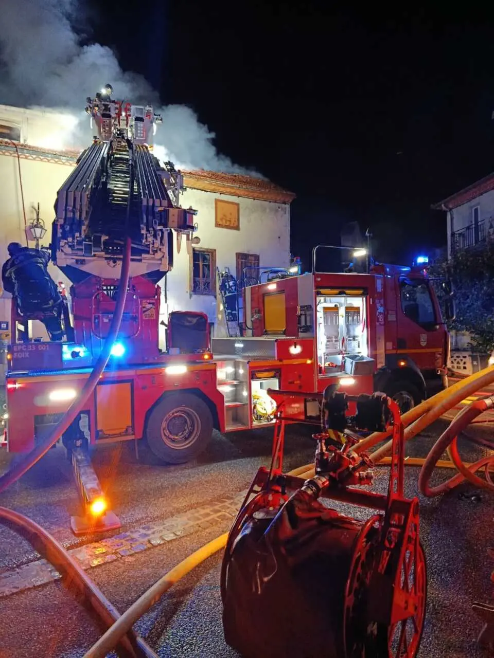 Ariège : une mairie, une poste et un logement sauvés des flammes Ariège : une mairie, une poste et un logement sauvés des flammes