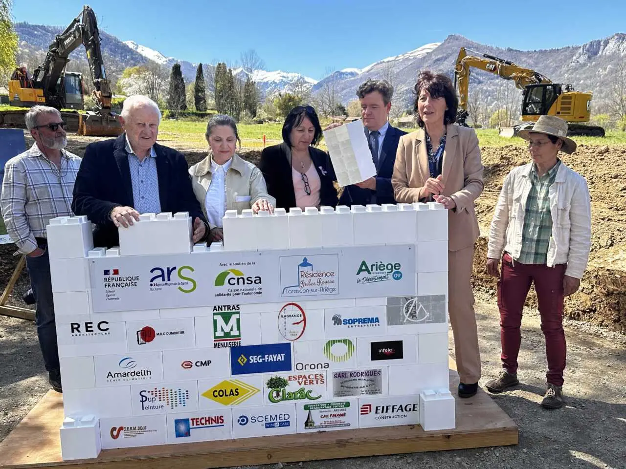 « Il nous aura fallu quatre préfets et l’intervention de deux ministres »: Tarascon pose la première pierre du futur EHPAD Jules Rousse