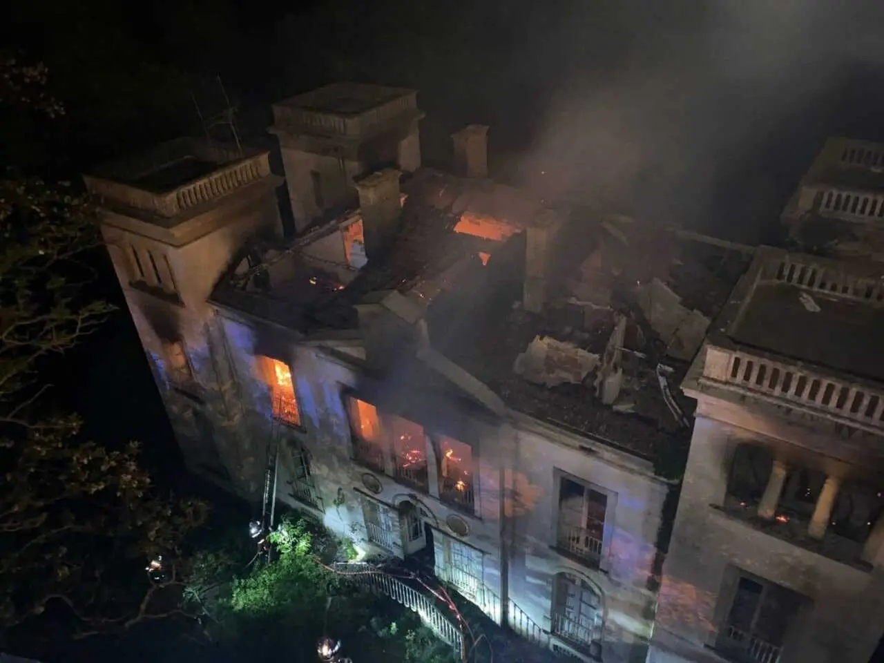 Aude : un violent incendie au château Sainte Julia à Trèbes