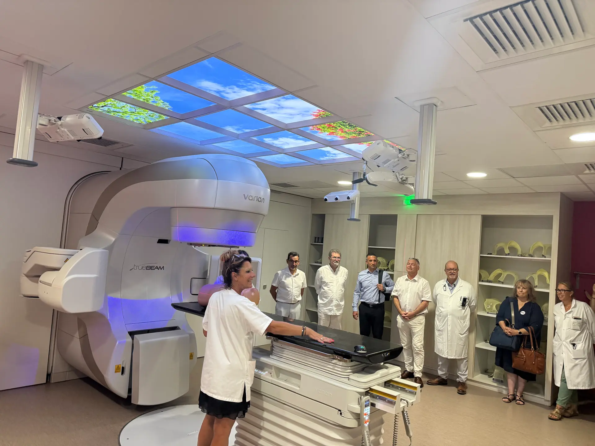 Carcassonne : le centre hospitalier se dote du TrueBeam, un équipement de dernière génération contre le cancer