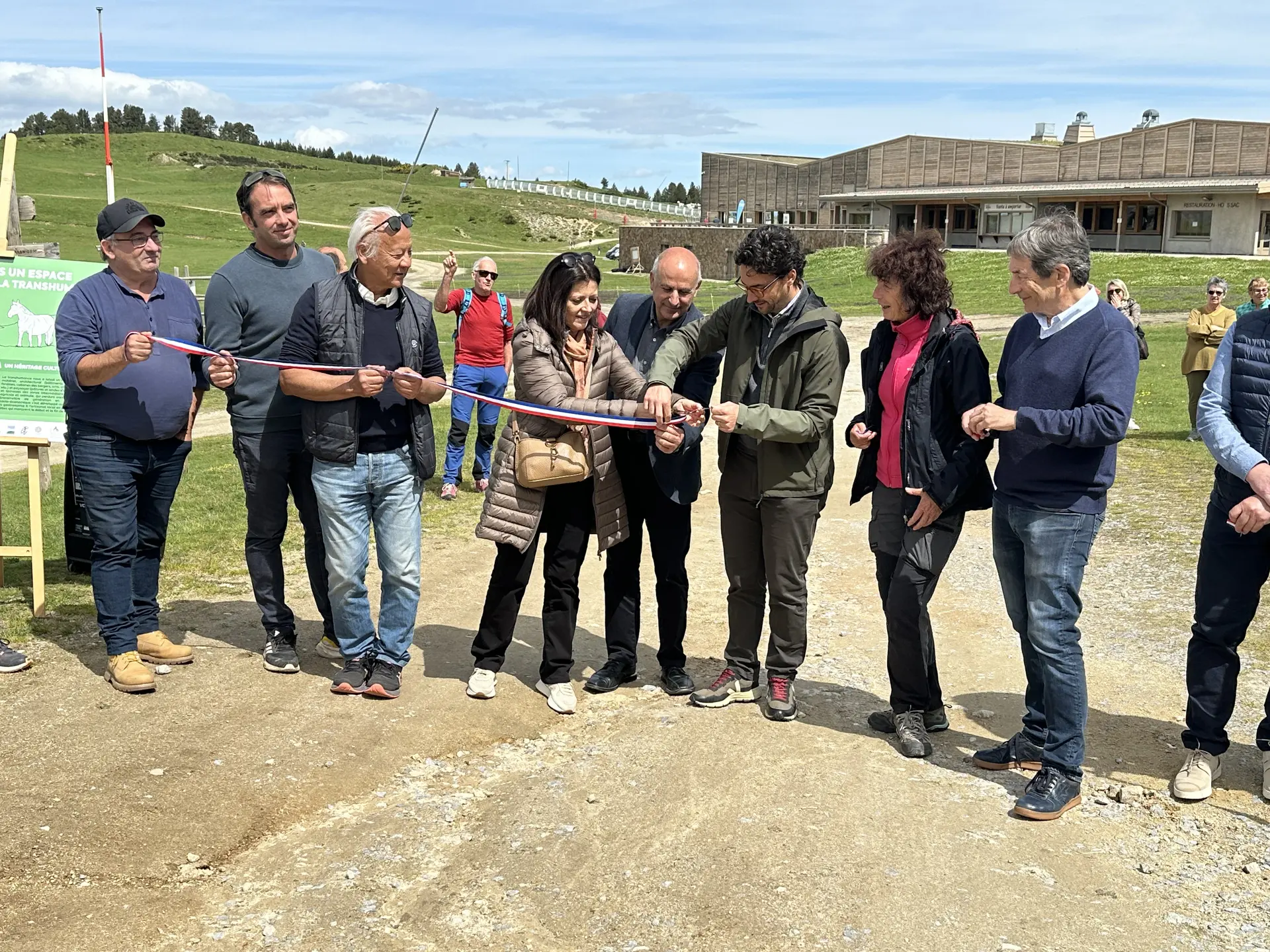 ’inauguration du premier itinéraire transfrontalier "Chemin de la transhumance – Estives", reliant le plateau de Beille au val d’Incles, en Andorre a eu lieu le 9 juin dernier