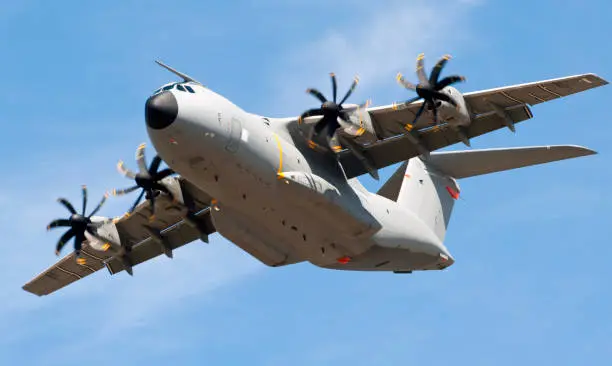 Drones, A400M : l'aérodrome des Pujols bientôt un site clé pour l’entraînement des armées et la filière des drones