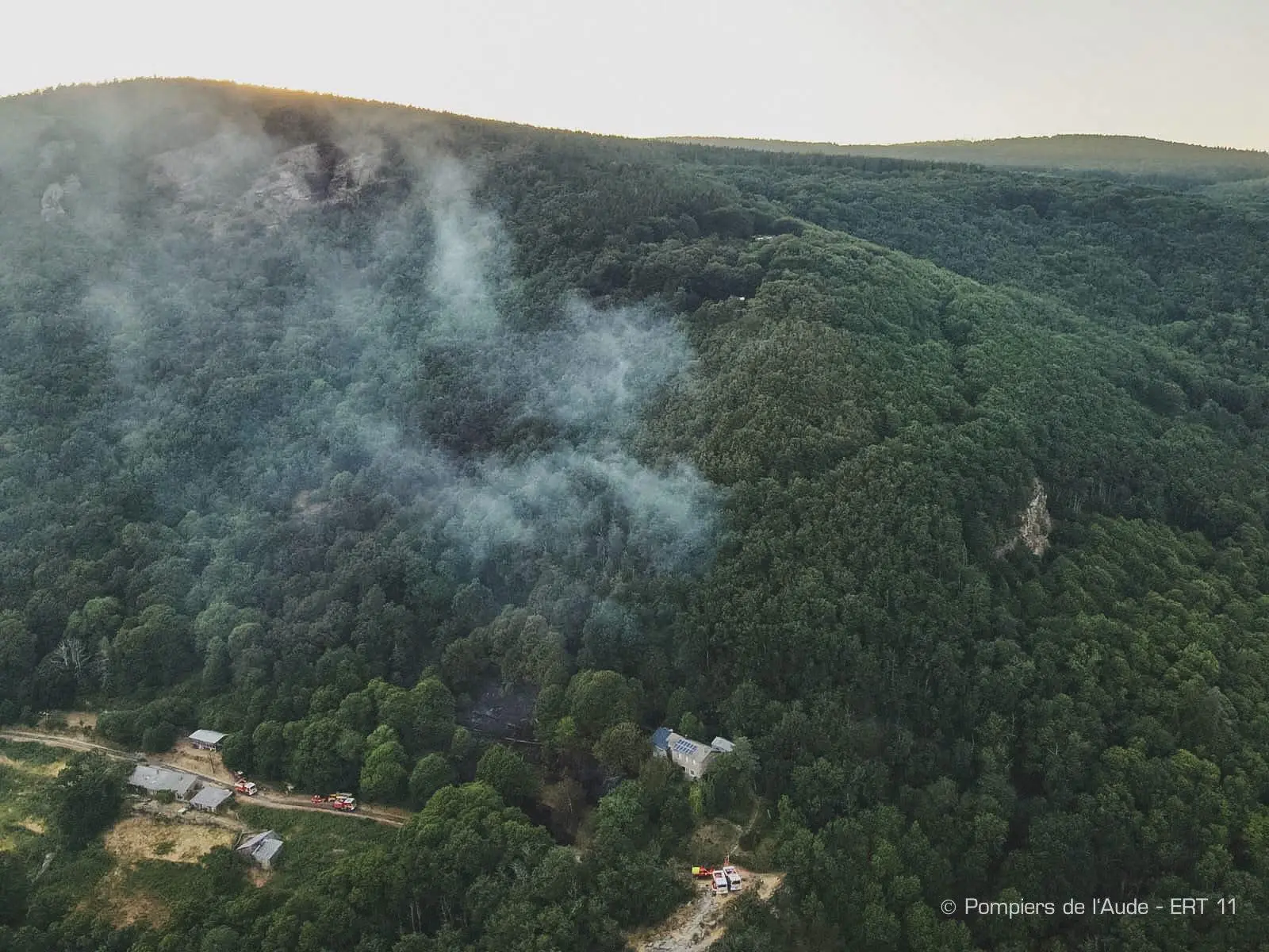 Castans : 105 pompiers mobilisés, le feu de forêt est fixé après avoir ravagé jusqu'à 10 hectares