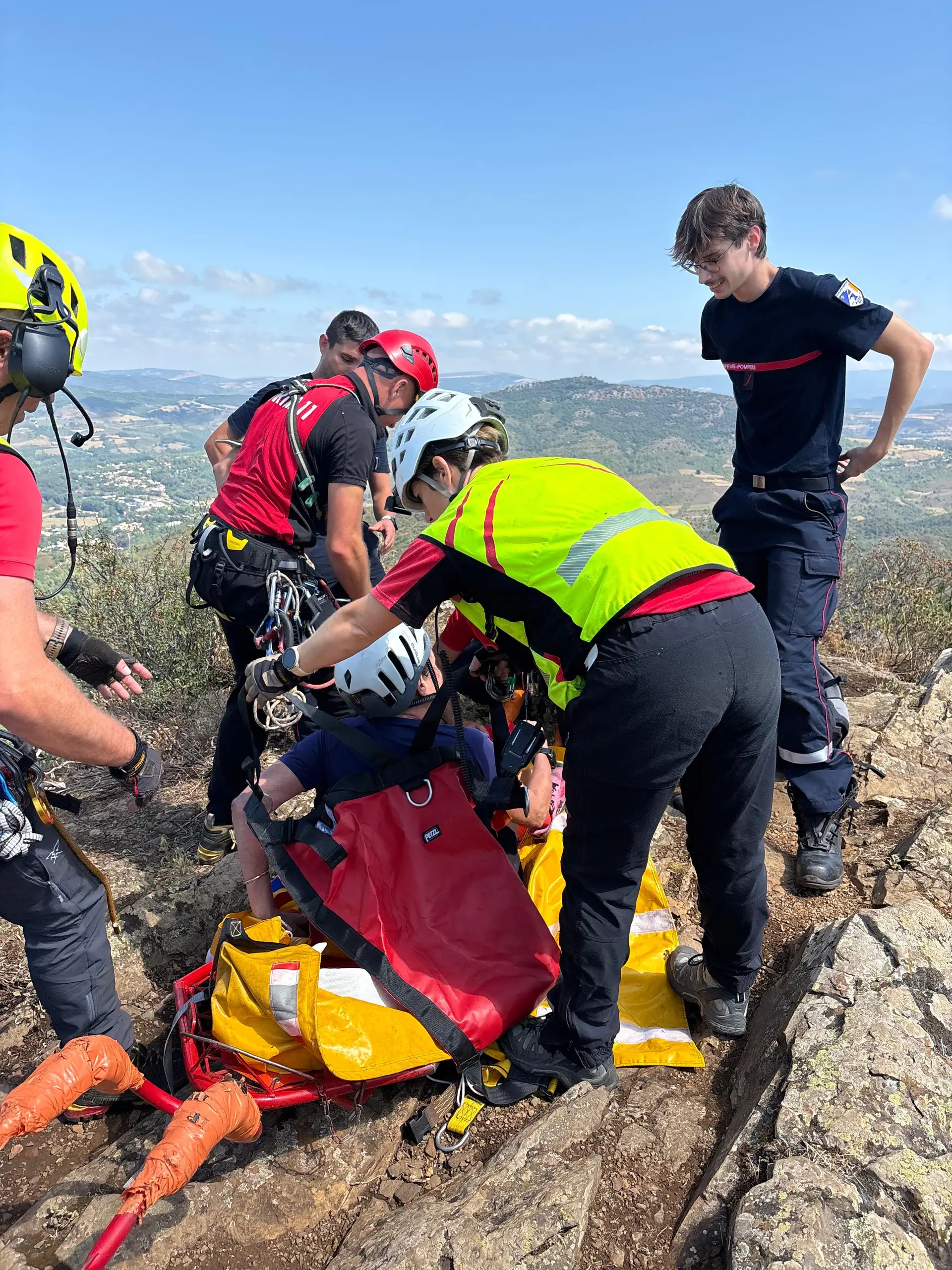 Quillan : une randonneuse de 60 ans secourue par hélicoptère au sommet de Bitrague