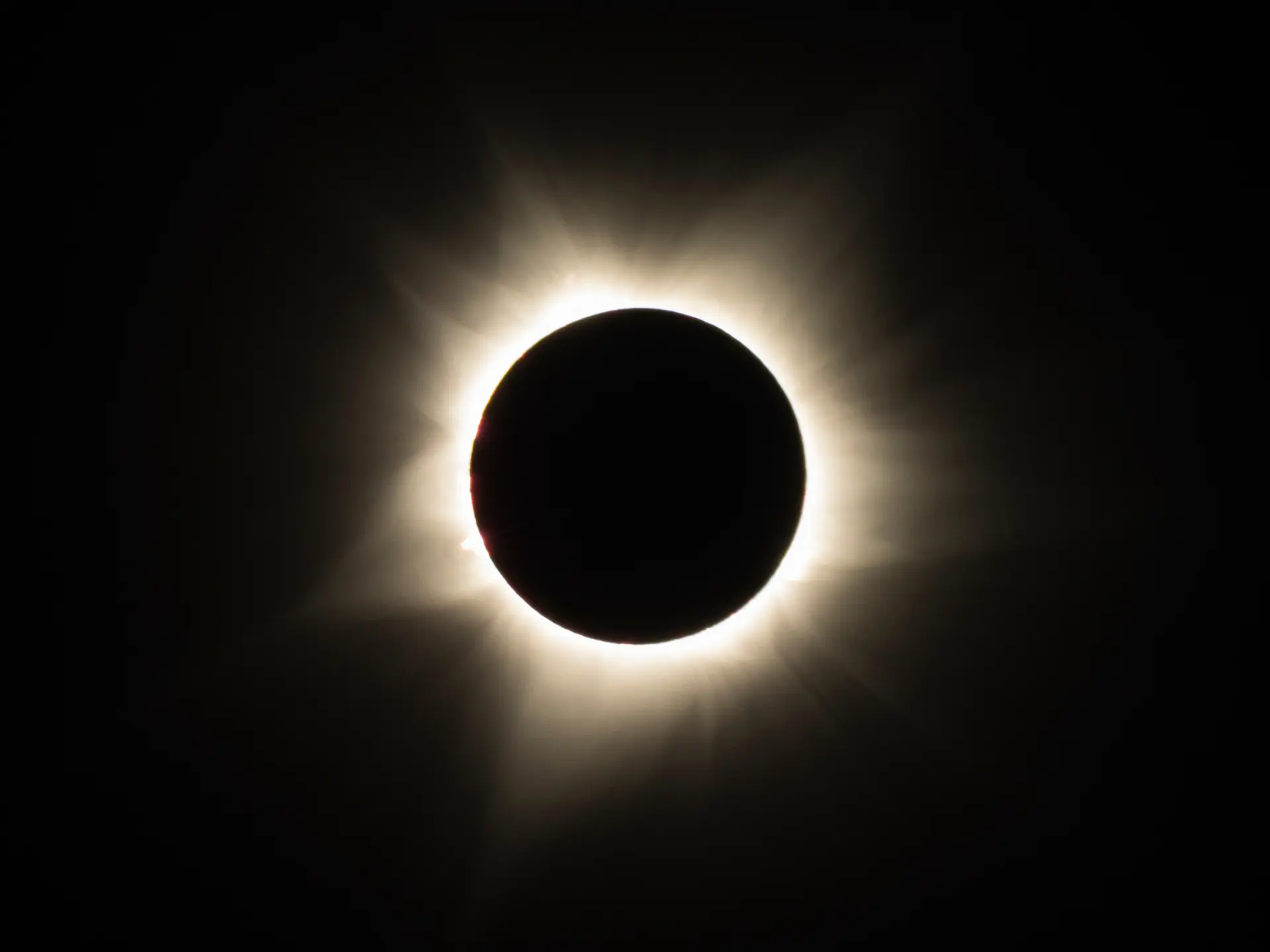 Éclipse solaire du 12 août : en Ariège, Tarascon-sur-Ariège est en première ligne avec 98,6 % de surface solaire masquée