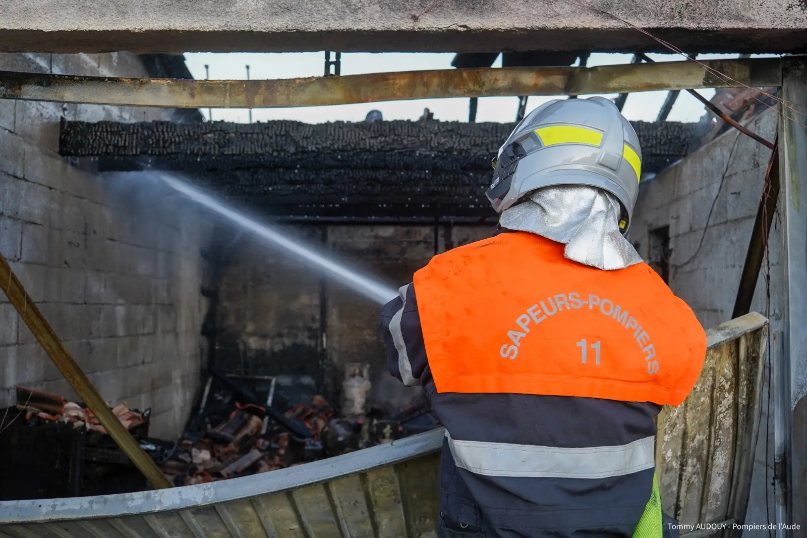 Aude : un homme transporté à l’hôpital après l’incendie de son garage à La Redorte