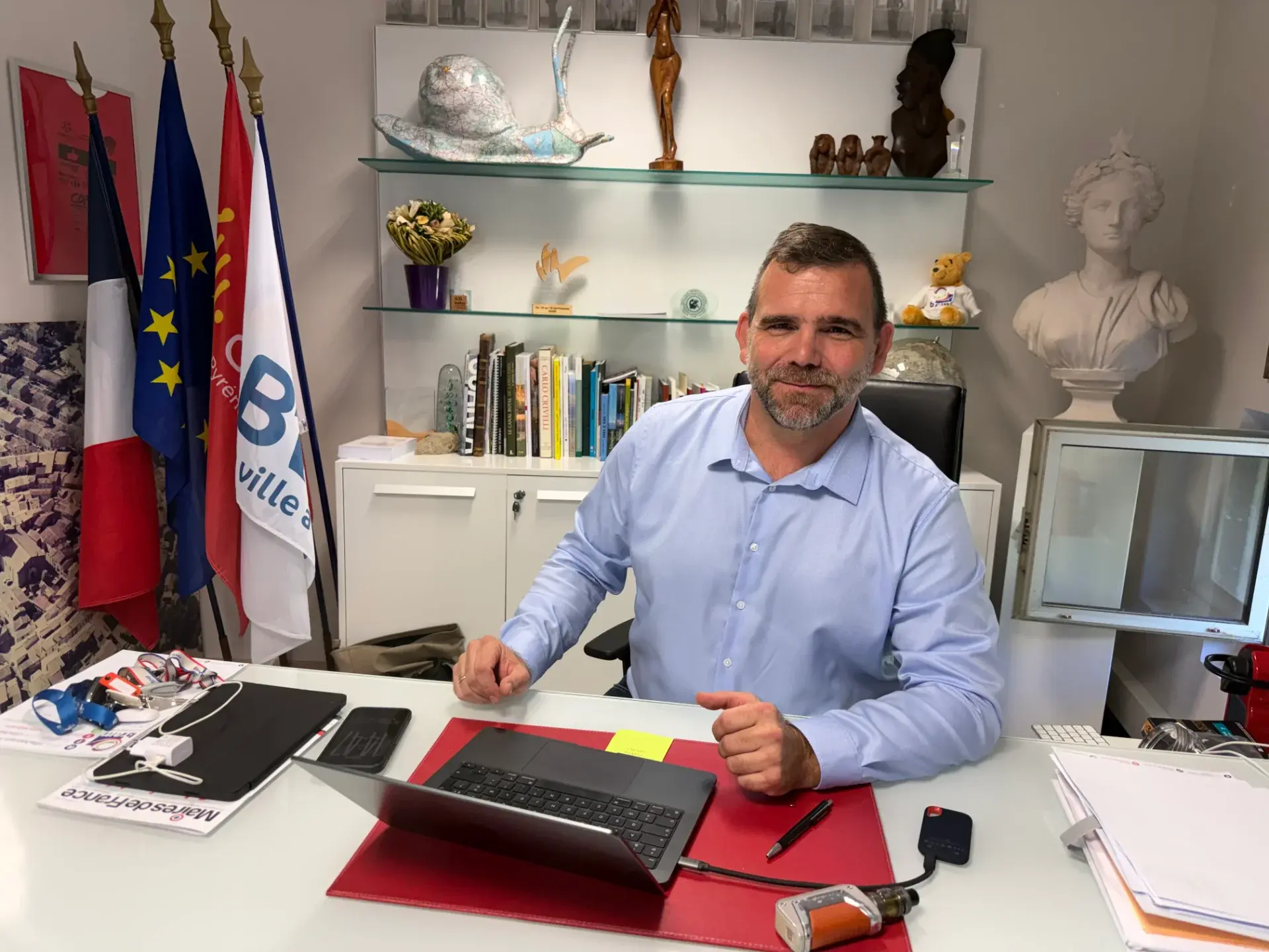 À Bram, Xavier Beaujard prend ses fonctions en tant que maire : "Jugez-moi sur ce que nous allons faire de cette ville"