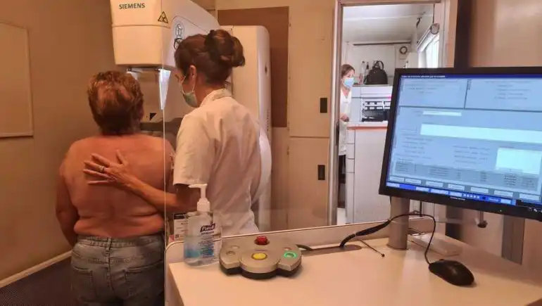 Cancer du sein : le Mammobile est de retour en AriÃ¨ge, tout le mois de juillet dans 15 communes