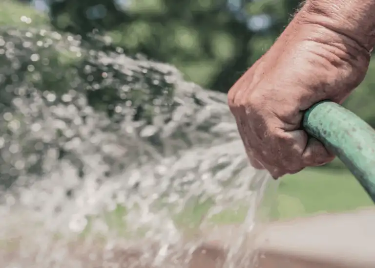 SÃ©cheresse : restrictions dâ€™eau renforcÃ©es en AriÃ¨ge et dans plusieurs dÃ©partements