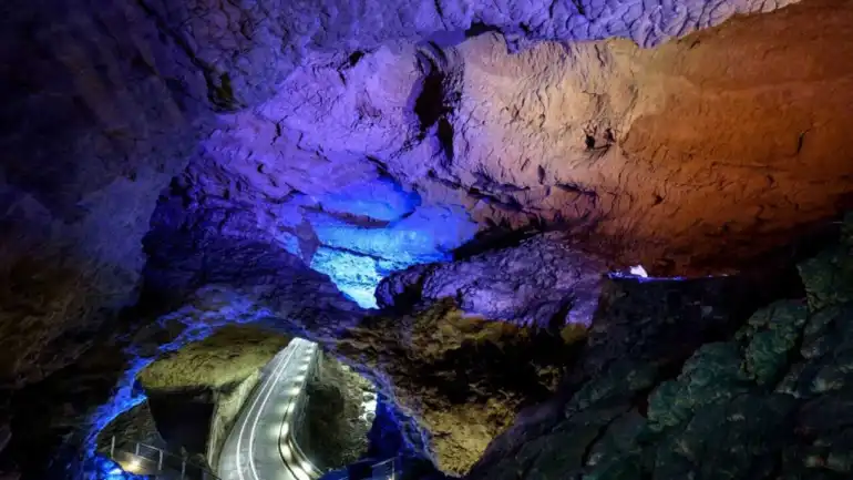 Â«Â Ils se filment roulant dans la grotte du Mas-dâ€™AzilÂ Â»: la gendarmerie mobilisÃ©e contre les incivilitÃ©s routiÃ¨res