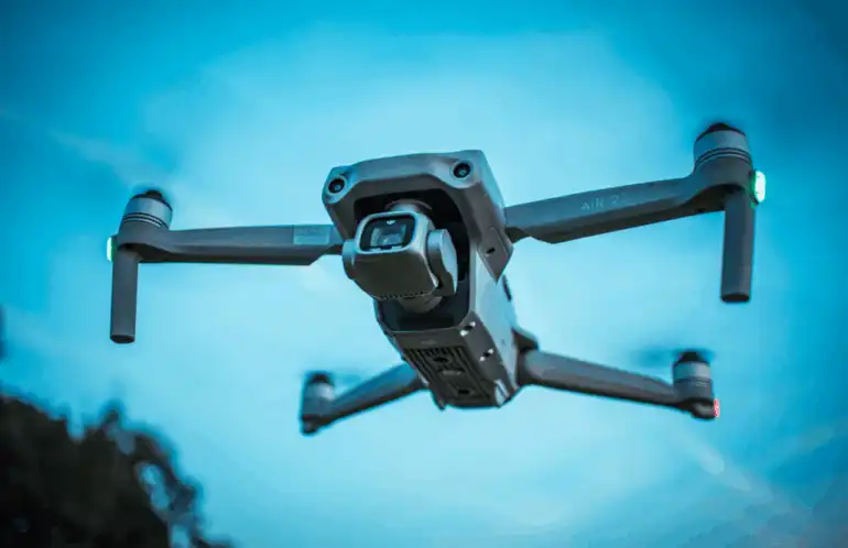 Ils tentent de livrer des dÃ©tenus en survolant la maison dâ€™arrÃªt de Foix avec un drone : deux individus placÃ©s en garde Ã  vue