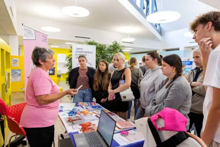 Carcassonne : dans le cadre dâ€™Octobre rose, une journÃ©e dÃ©diÃ©e Ã  la prÃ©vention et Ã  la santÃ©.