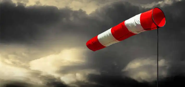 Vent violent dans les PyrÃ©nÃ©es : prudence maximale dans le sud de la France