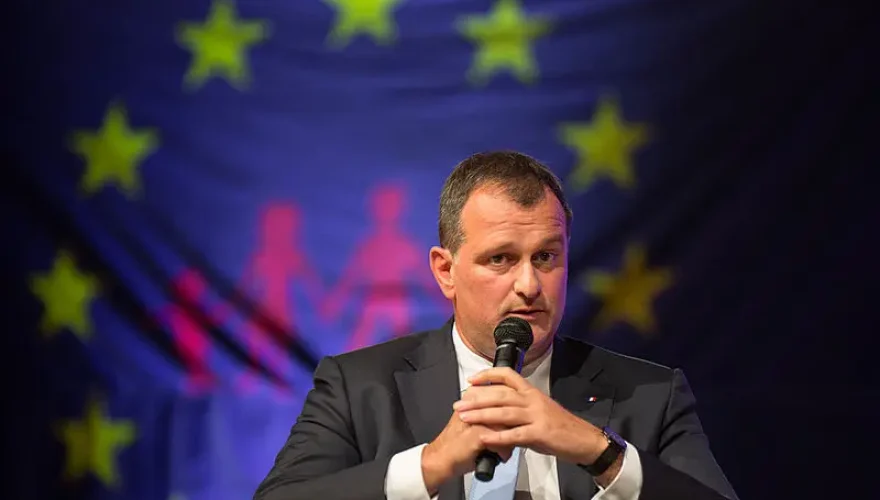 Louis_Aliot_2015_02
