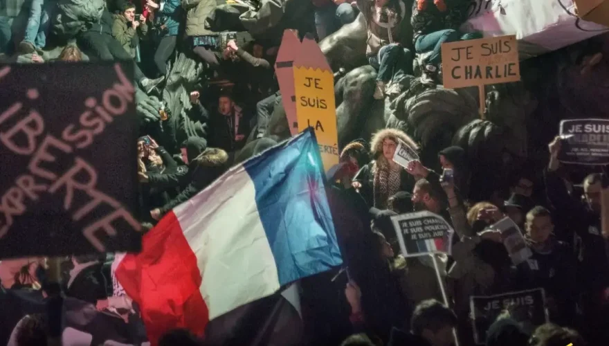 Visuel-HommageCharlieHebdo1_page-0001-compressed