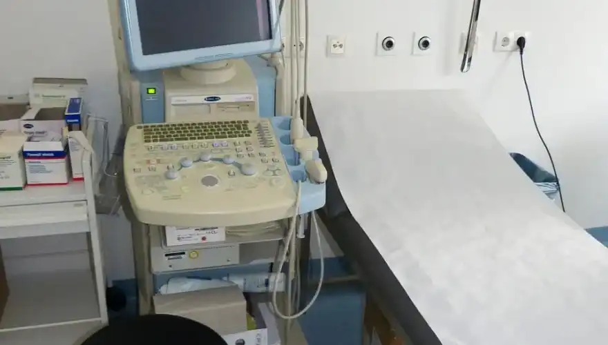 doctor-233548_1280