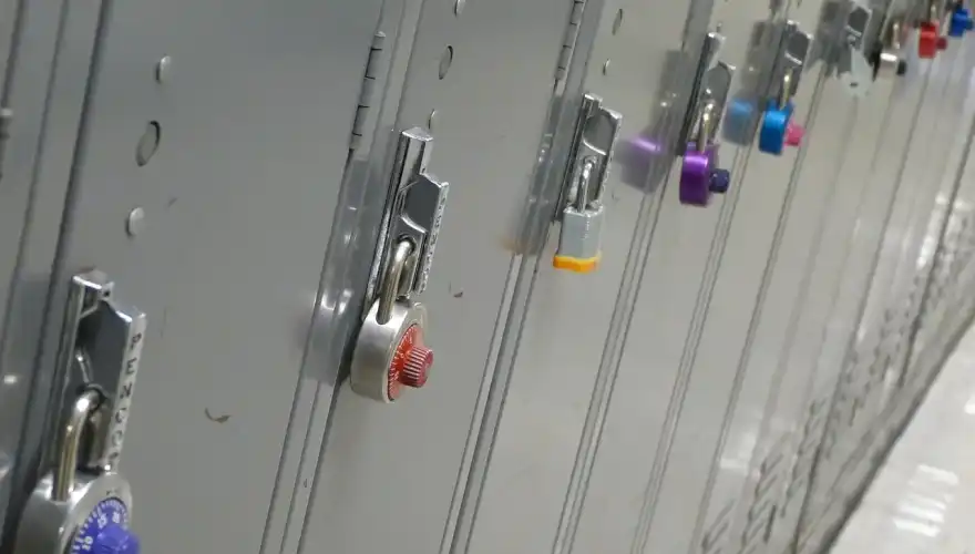 lockers-94959_1280